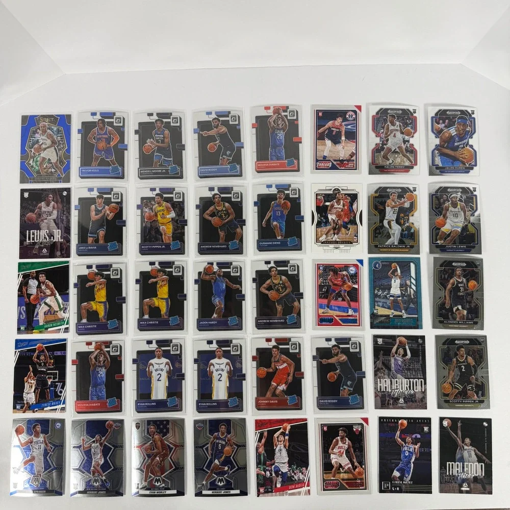 393 NBA Rookie Card Lot Panini Prizm Optic Select Mosaic Banchero Holmgren Smith